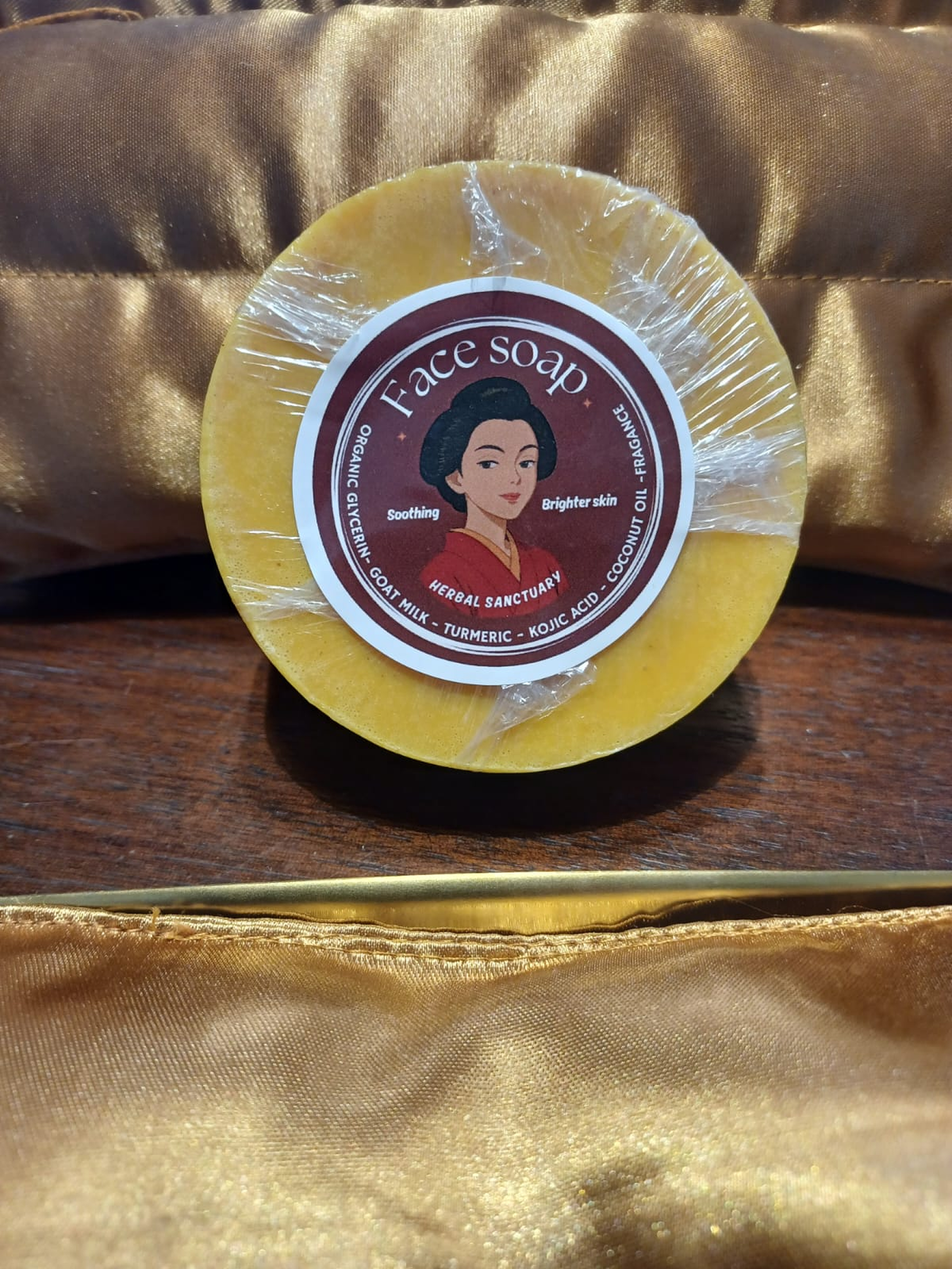 SOAP -RADIANCE RENEWAL TURMERIC & KOJIC ACID