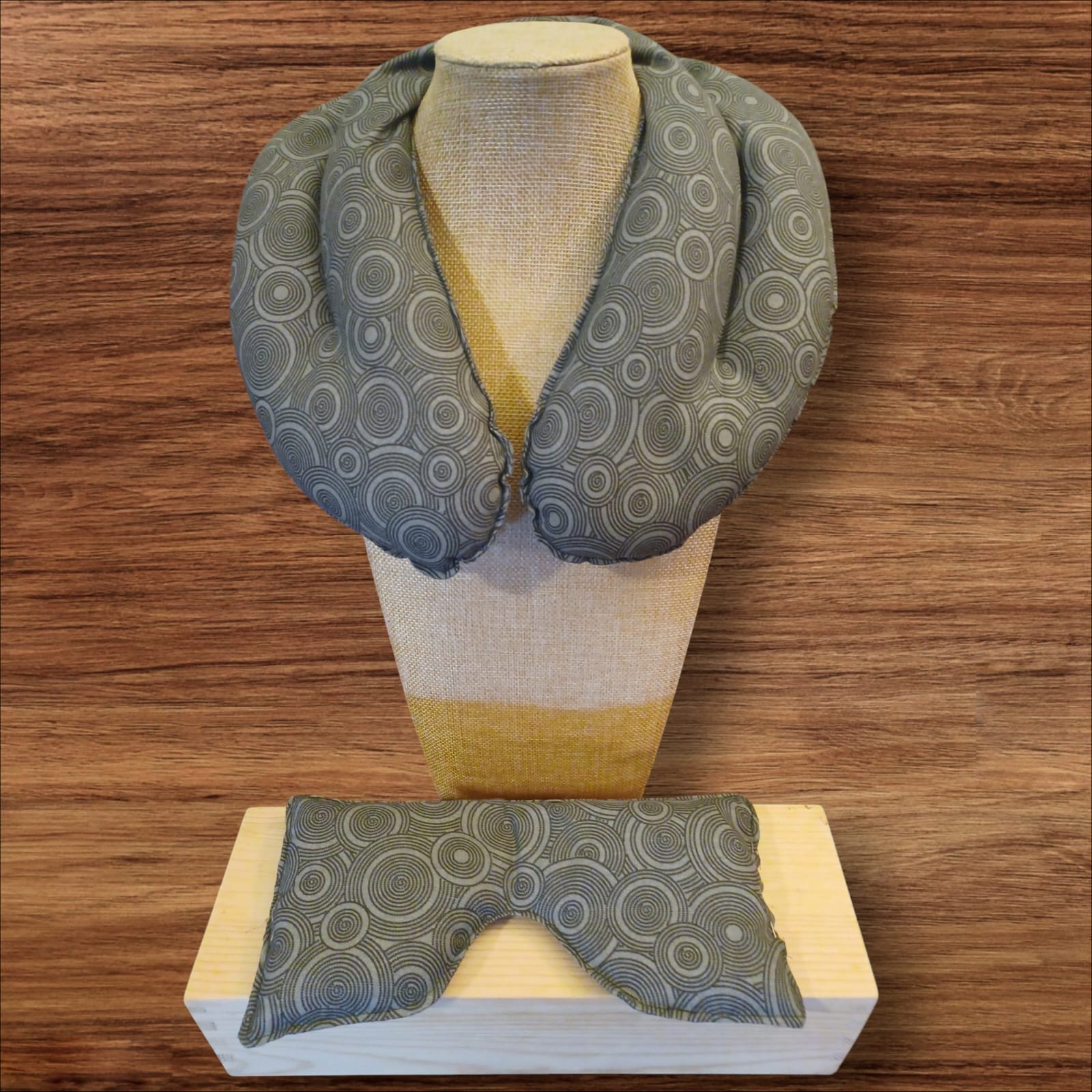 Kit (Neck Cushion - Back or Belly Cushion - Eye Mask)